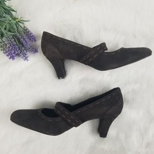 Naturalizer Brown Suede Mary Jane Pumps Sz 11